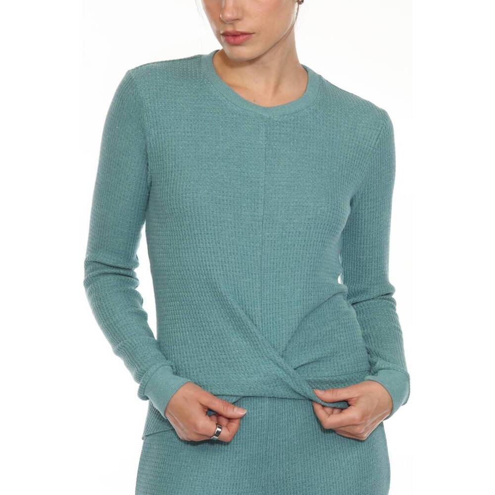 NEW HELLO NITE lei lush waffle knit twist top in orion blue